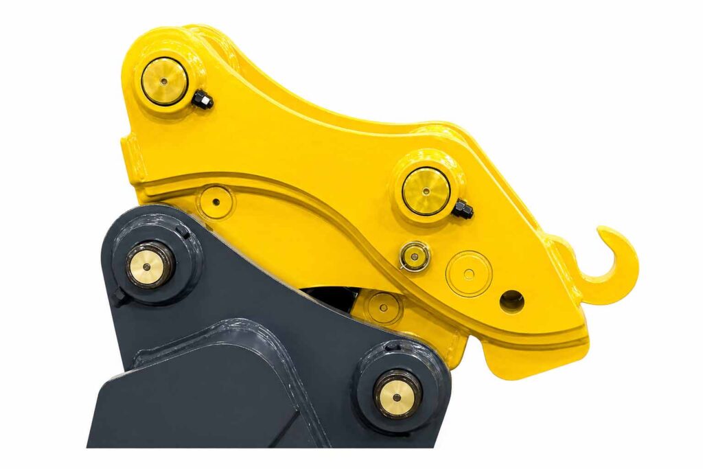 Quick hitch fit detail showing pin diameter, pin centres, and arm width